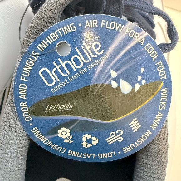 Callaway Men's White and Blue Sneakers - Picture 4 of 13